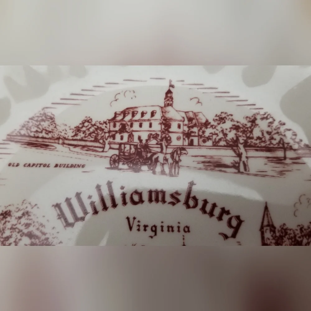 Vintage Souvenir Plate Williamsburg VA